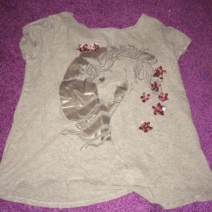 Very cute unicorn tee shirt